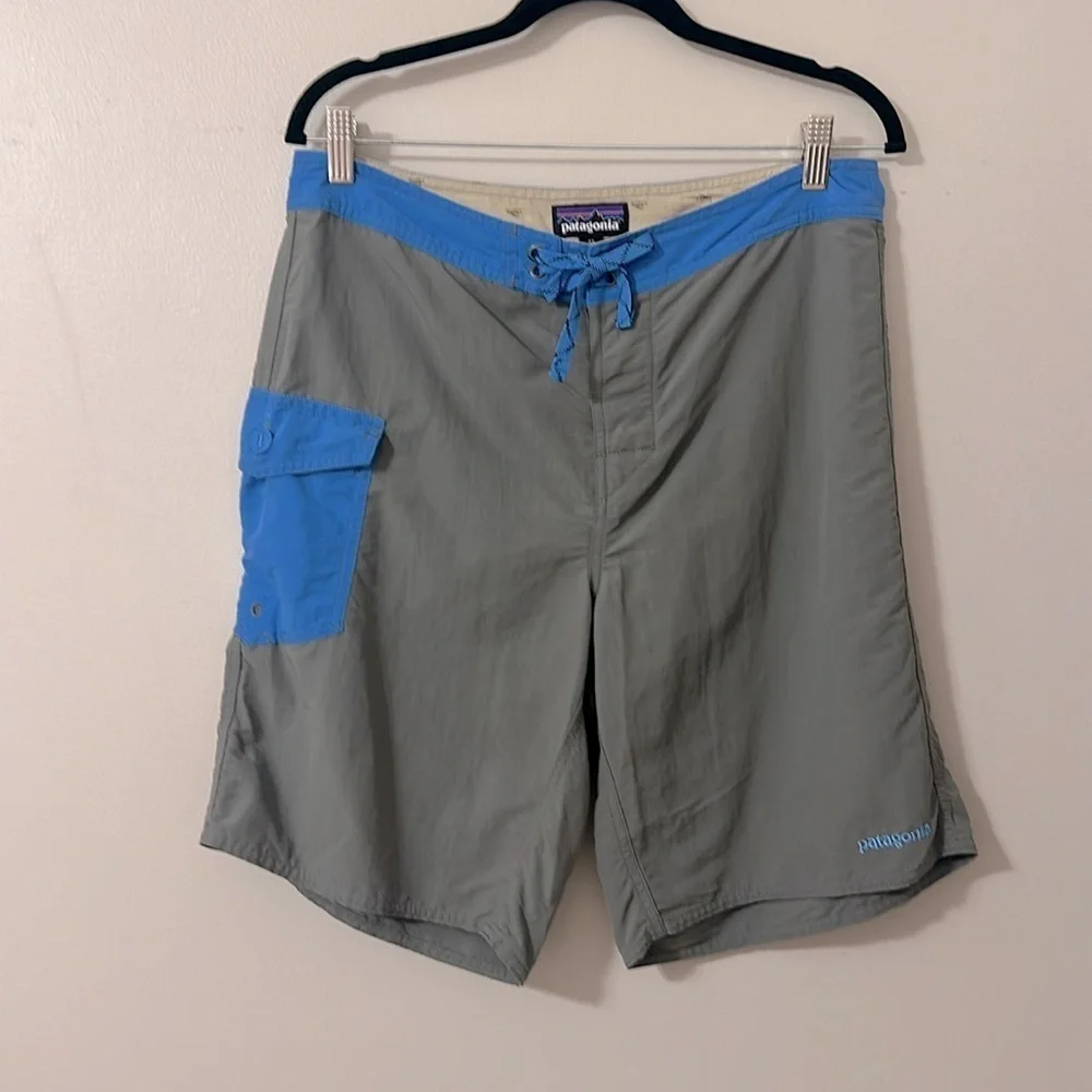 Patagonia Men’s Patch Pocket Wavefarer  Boardshorts 20'' Size 33